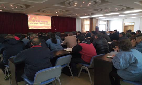 堅定信念 對黨忠誠，融會貫通 學以致用