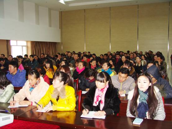 內(nèi)強(qiáng)個人素質(zhì)，外塑企業(yè)形象